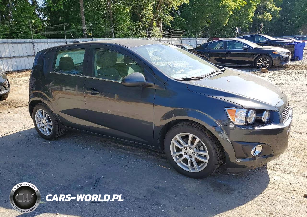 2016 Chevrolet Sonic Lt VIN:1G1JC6SHXG4121454 - 4