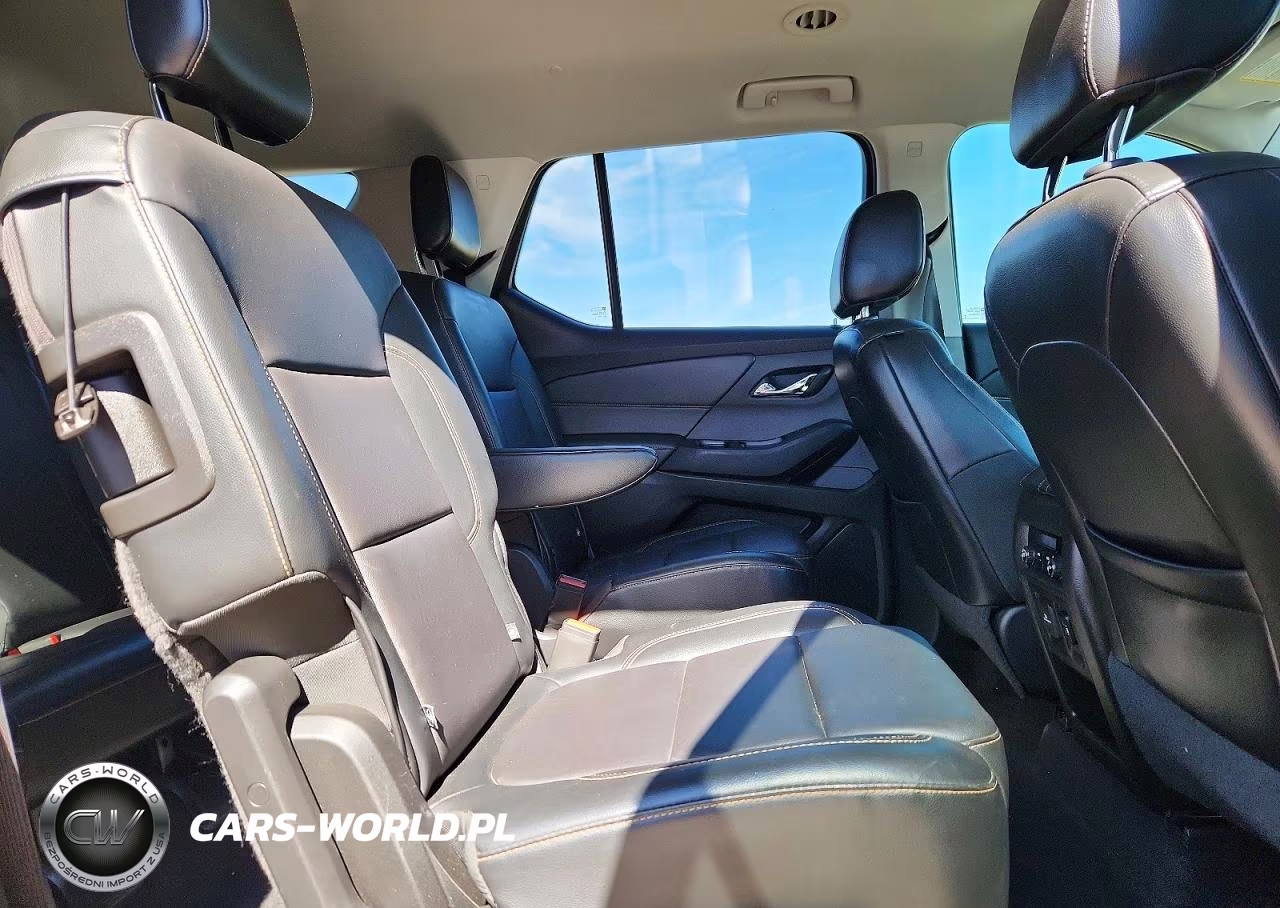 2018 Chevrolet Traverse Lt VIN:1GNERHKW2JJ147807 - 11