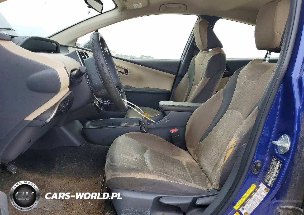 2016 Toyota Prius Two VIN:JTDKBRFUXG3528736 - 7