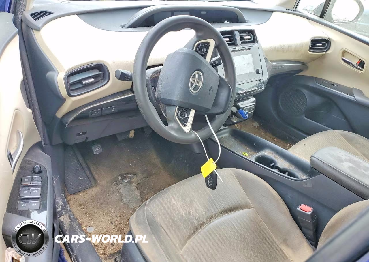 2016 Toyota Prius Two VIN:JTDKBRFUXG3528736 - 8