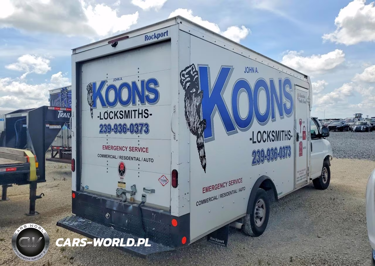 2022 Chevrolet Express Delivery Truck VIN:1GB0GSF75N1235768 - 3