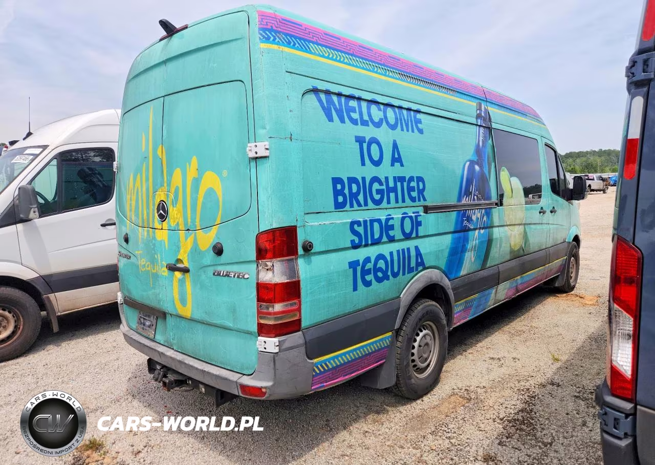2012 Mercedes-Benz Sprinter VIN:WDRPE8CC0C5628202 - 3