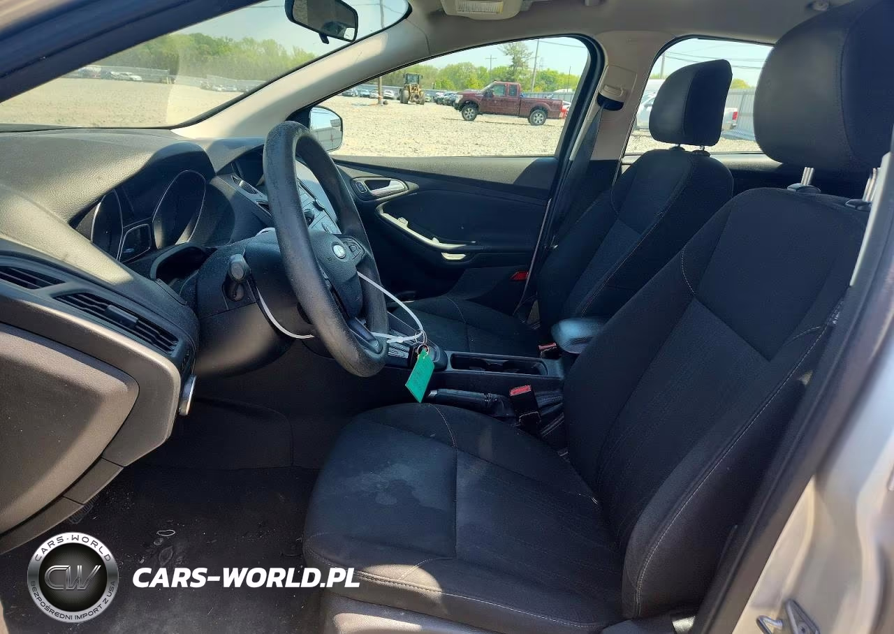 2016 Ford Focus Se VIN:1FADP3K23GL282954 - 7