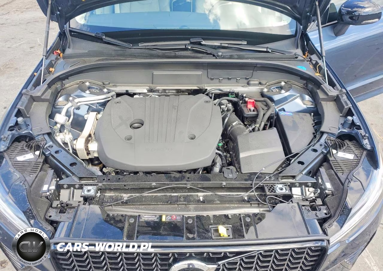 2025 Volvo Xc60 Plus VIN:YV4M12RCXS1225401 - 11