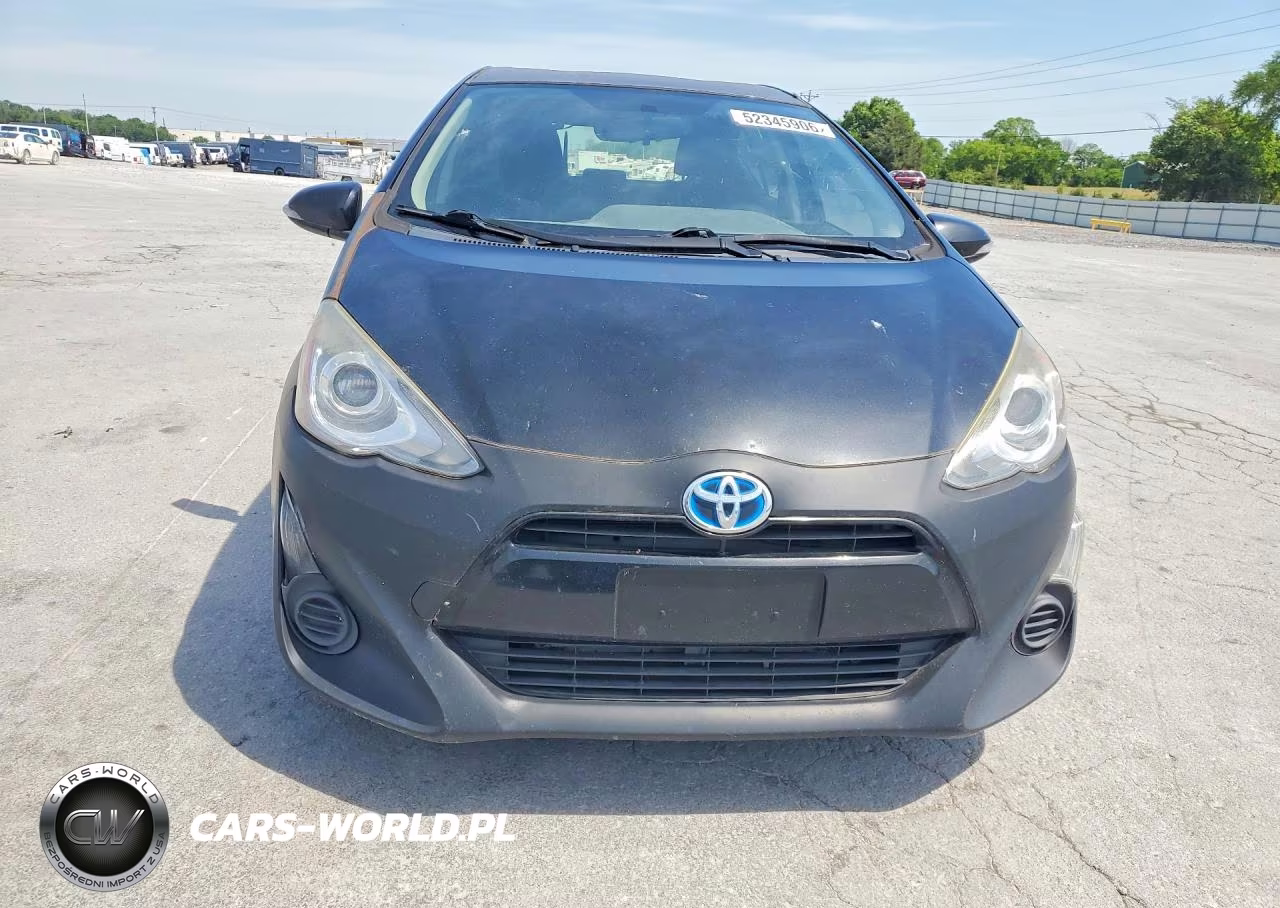 2015 Toyota Prius C Two VIN:JTDKDTB37F1105854 - 5
