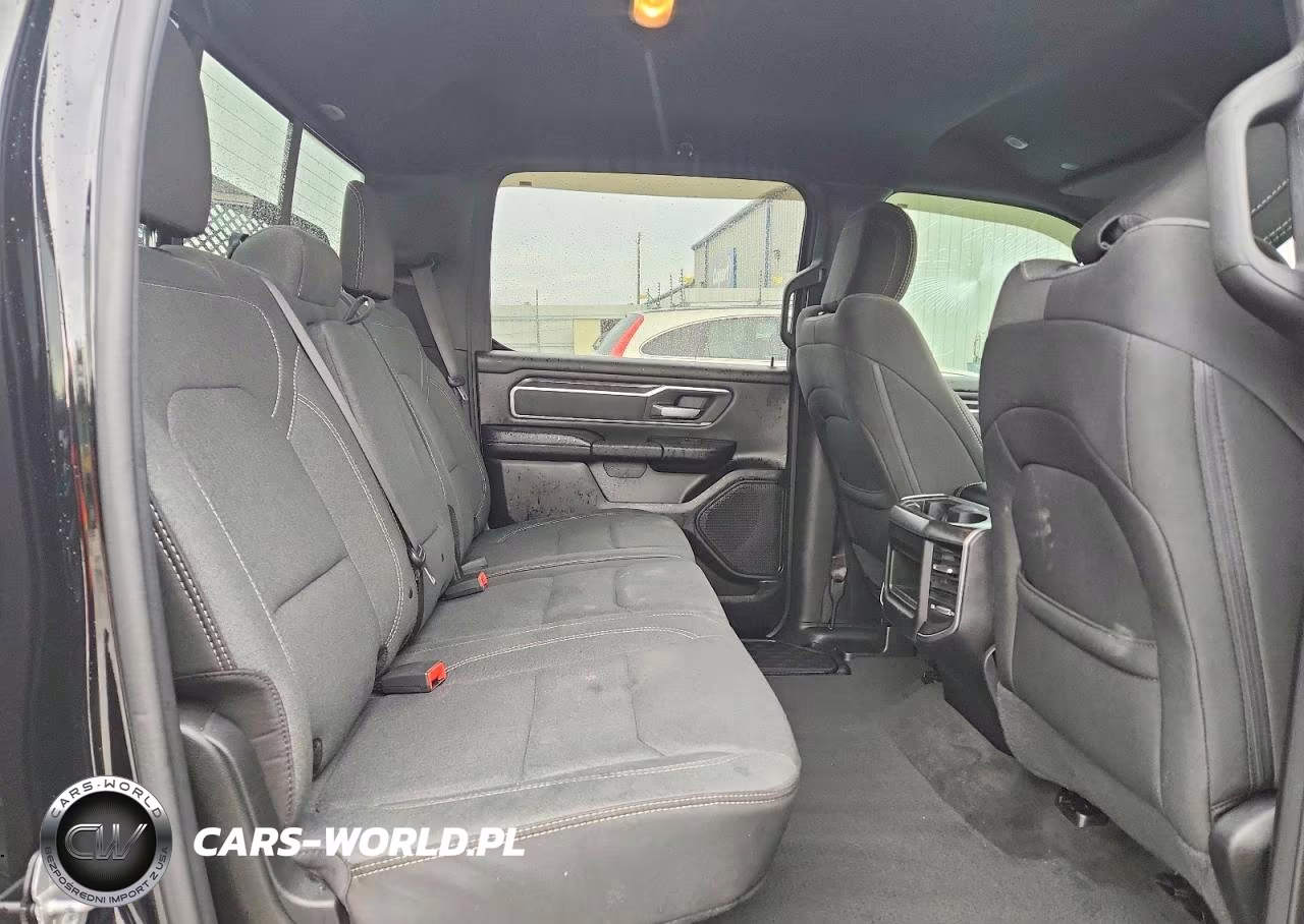 2021 Ram 1500 Big Horn VIN:1C6RREFT5MN584309 - 10