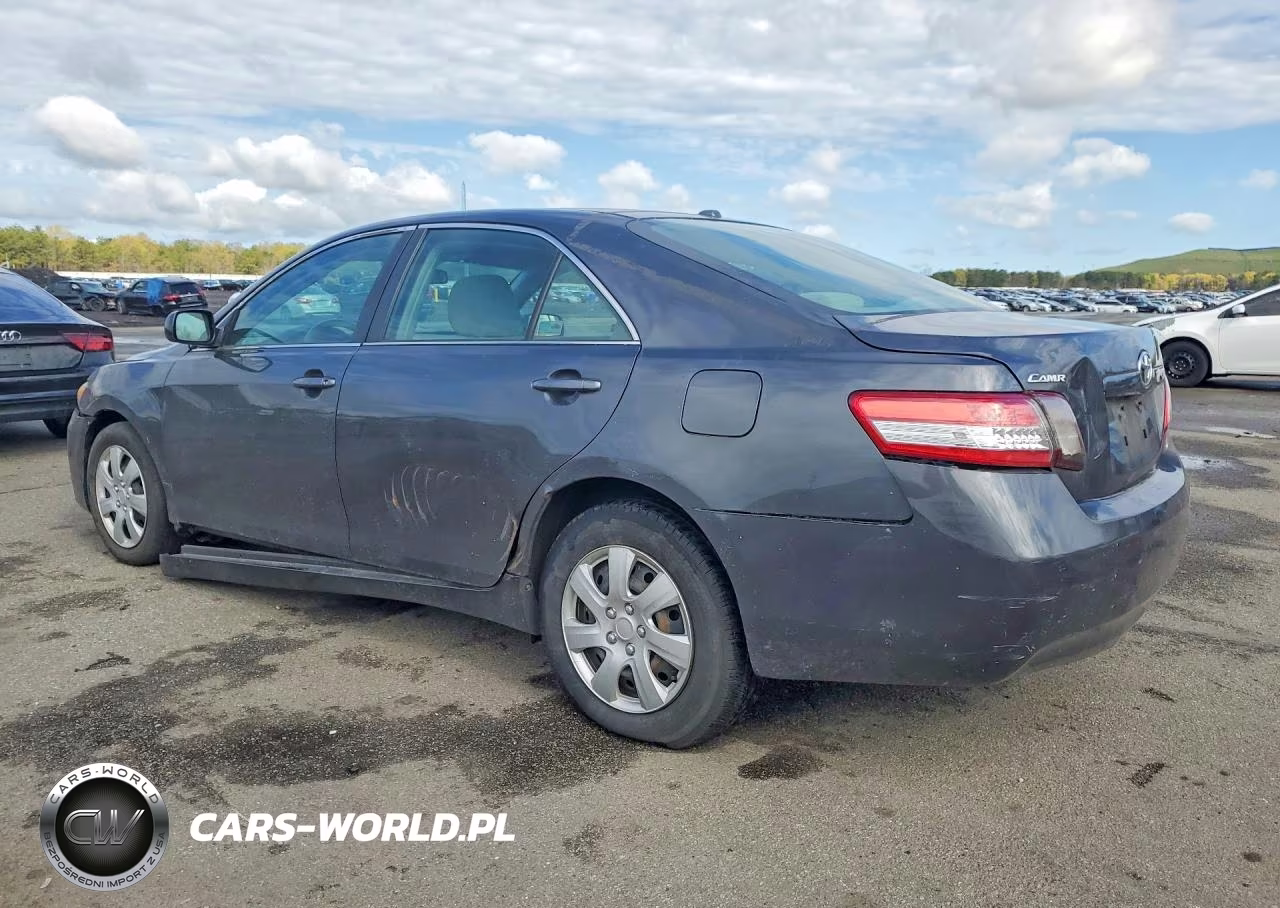 2010 Toyota Camry Le VIN:4T1BF3EK9AU070573 - 2