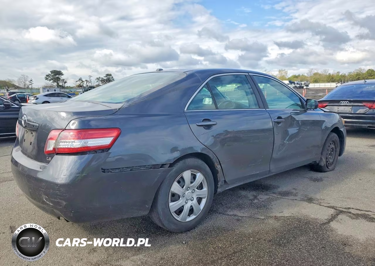 2010 Toyota Camry Le VIN:4T1BF3EK9AU070573 - 3