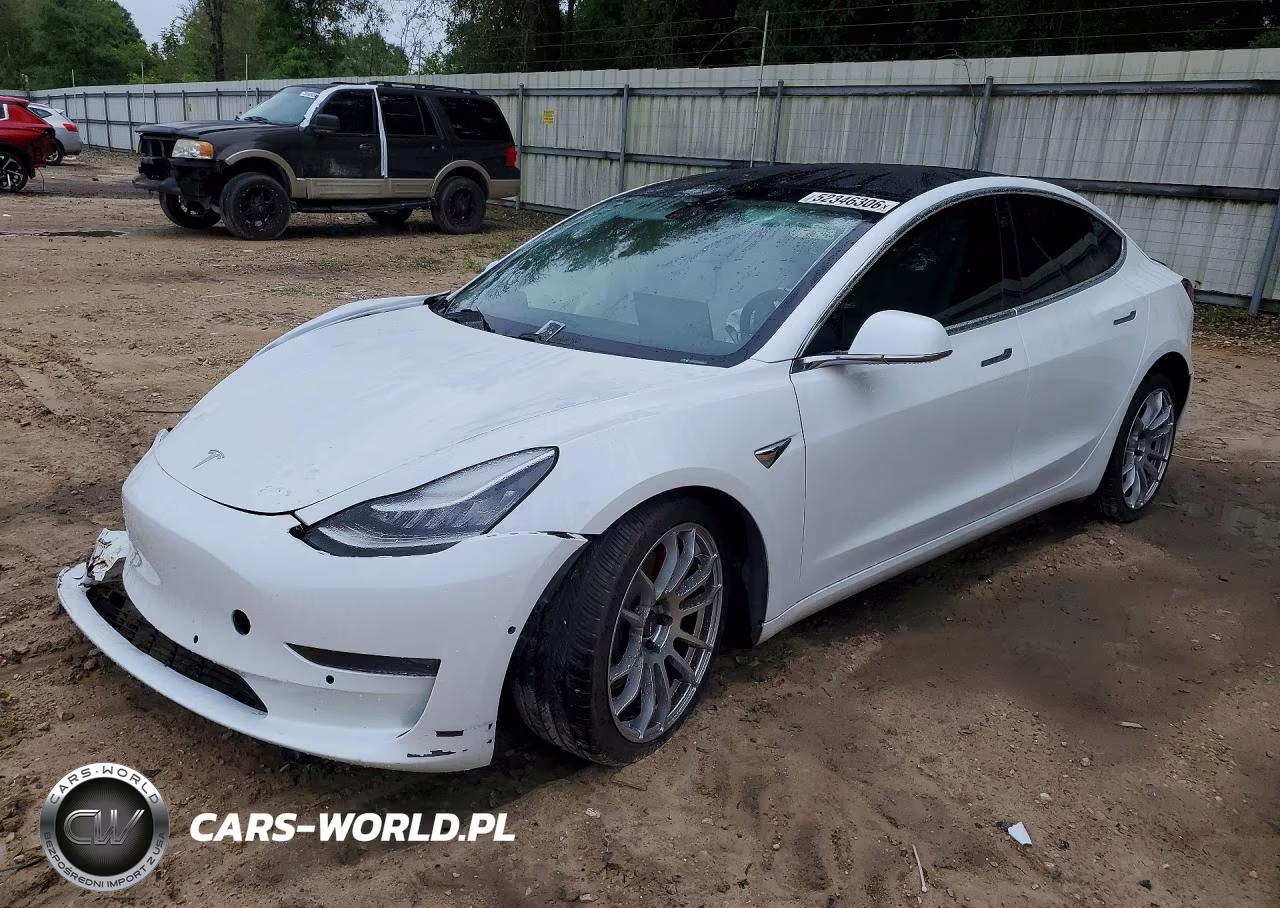2020 Tesla Model 3 – zdjęcie 1 z 12