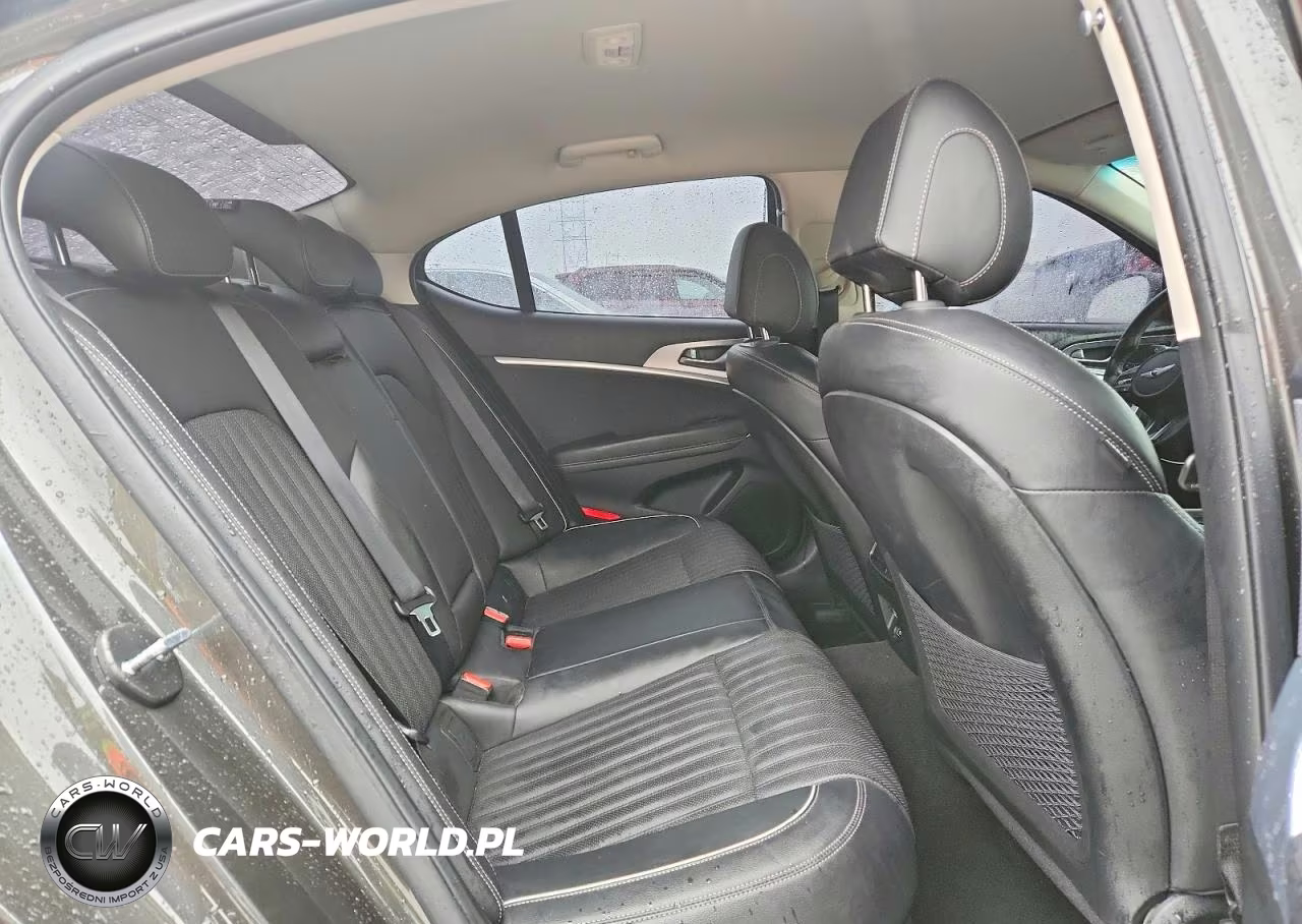 2023 Genesis G70 3.3T Standard VIN:KMTG54TE6PU114975 - 10