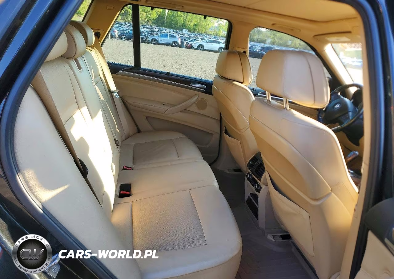 2012 BMW X5 xDrive35I VIN:5UXZV4C57CL986765 - 11