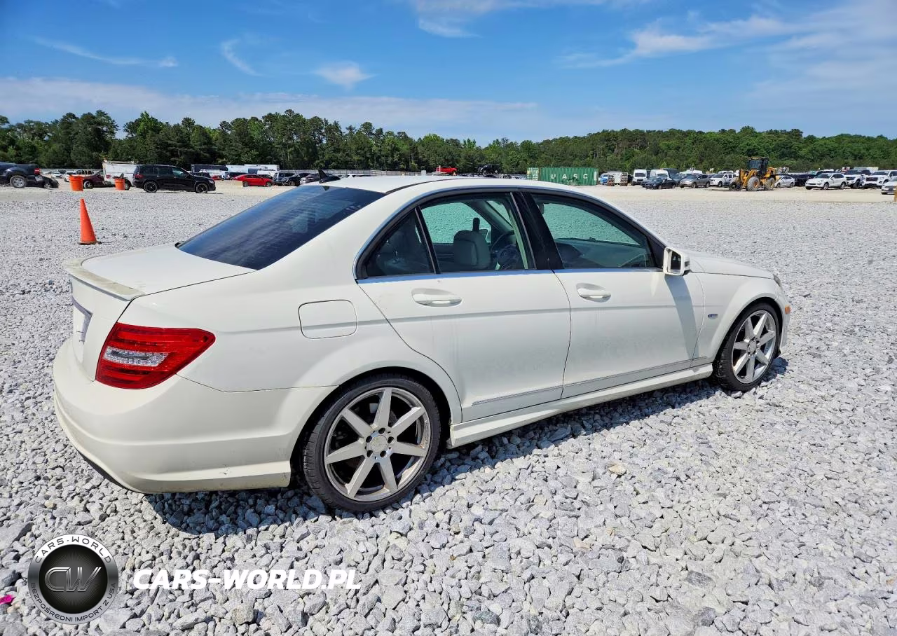 2012 Mercedes-Benz C 250 VIN:WDDGF4HB1CA606020 - 3