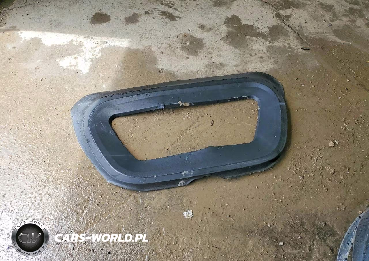 2025 Tesla Model Y VIN:7SAYGDEEXSA369916 - 13