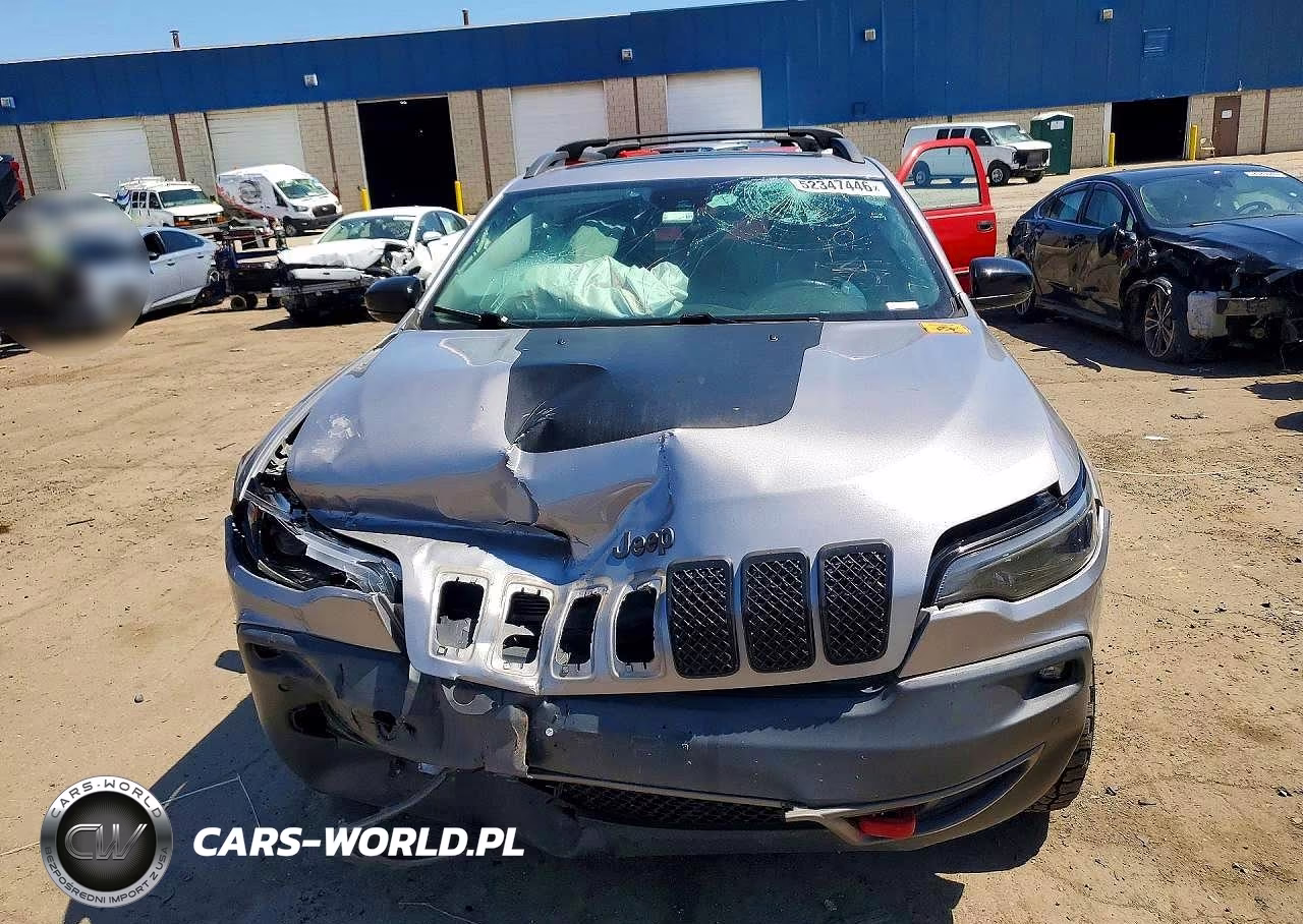 2019 Jeep Cherokee Trailhawk VIN:1C4PJMBX3KD380332 - 5