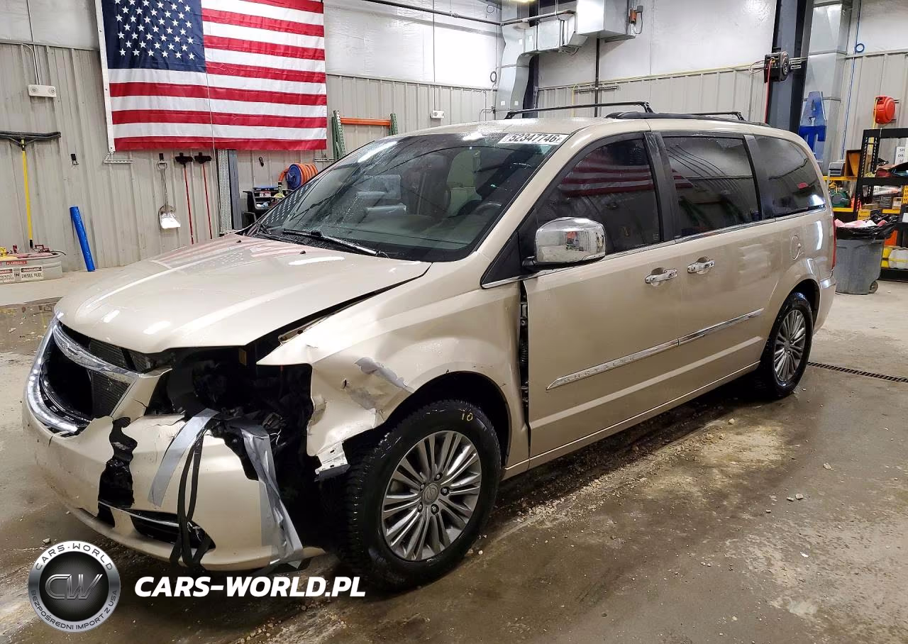 2014 Chrysler Town & Country Touring L – zdjęcie 1 z 14