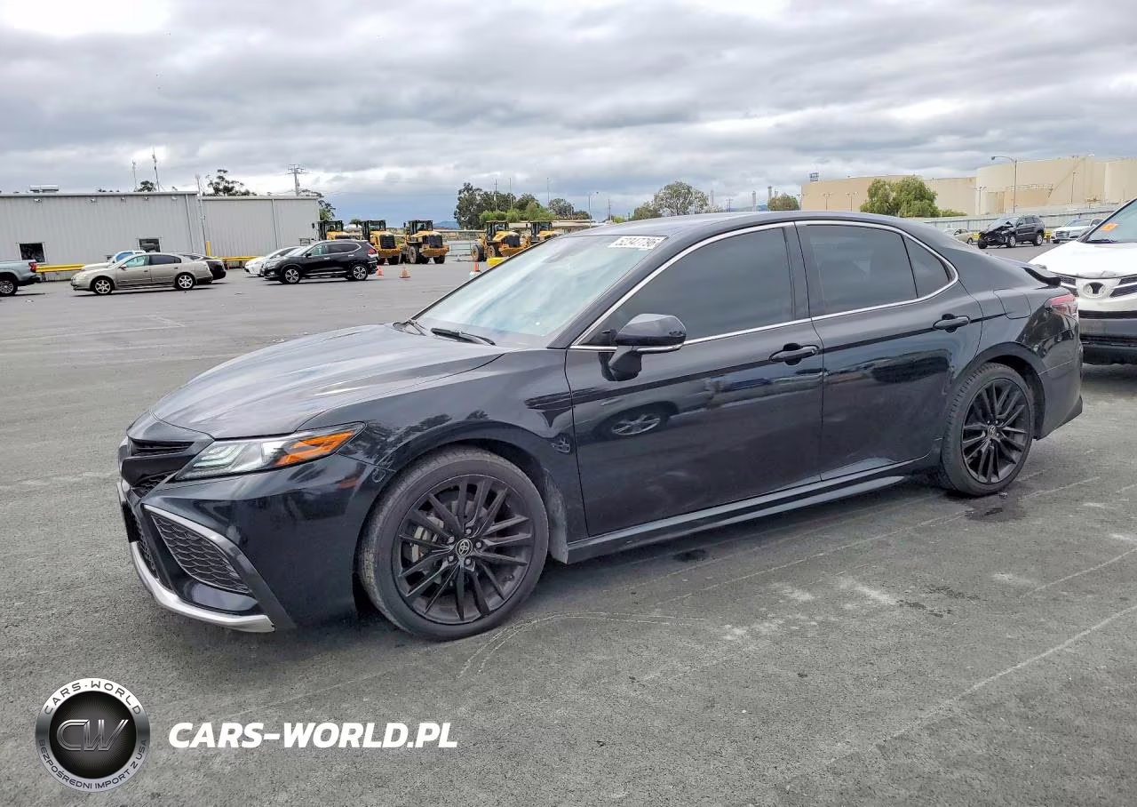 2022 Toyota Camry Xse – zdjęcie 1 z 12