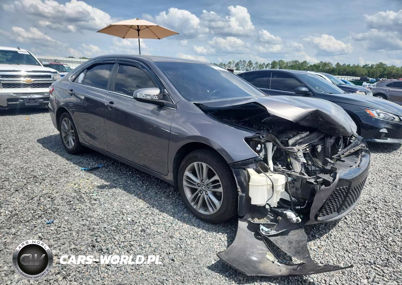 2017 Toyota Camry Se VIN:4T1BF1FK8HU345752 - 4