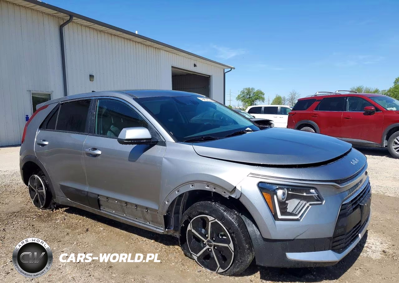 2026 Kia Niro Lx VIN:KNDCP3LE9T5339459 - 4