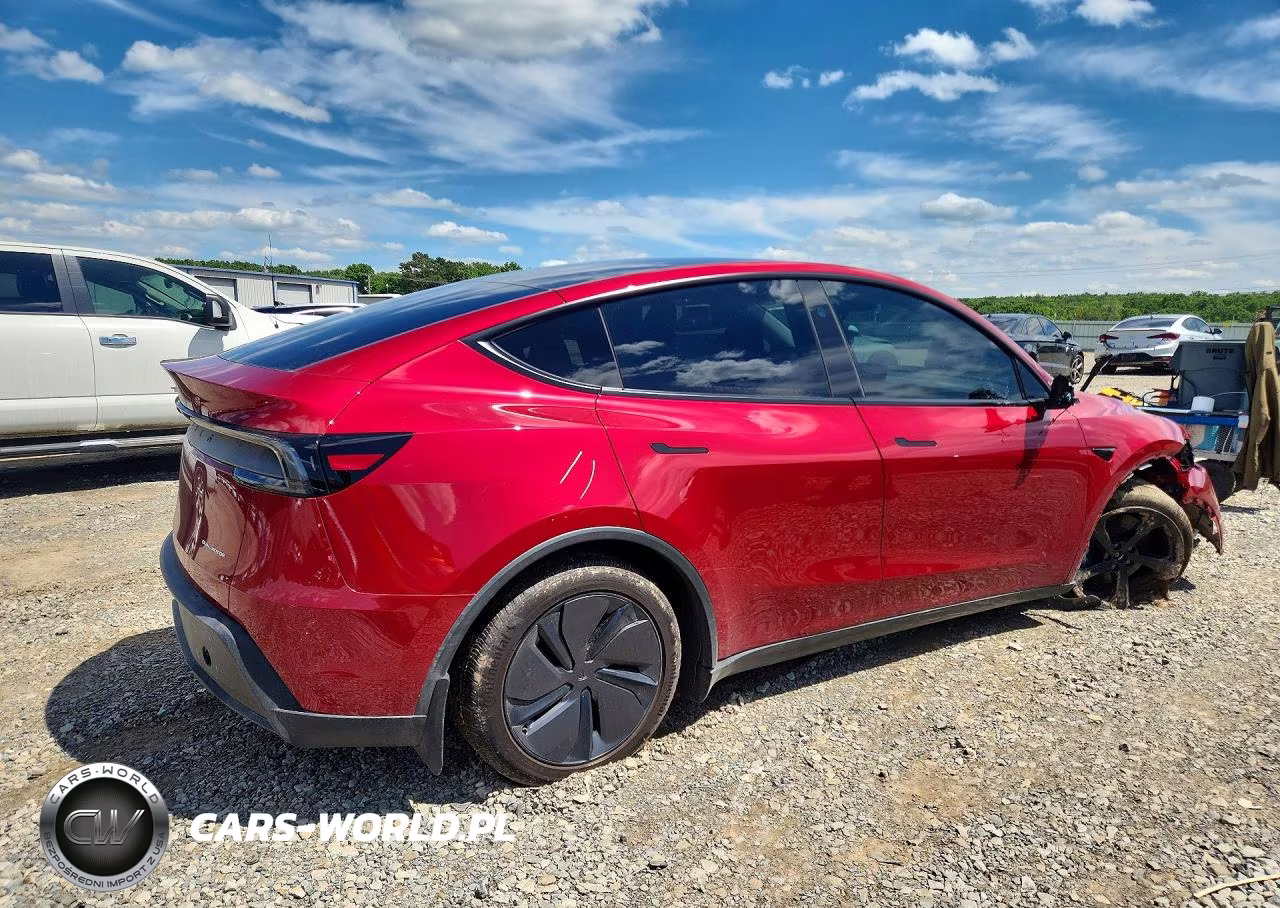 2026 Tesla Model Y VIN:7SAYGDEE9TF558304 - 3