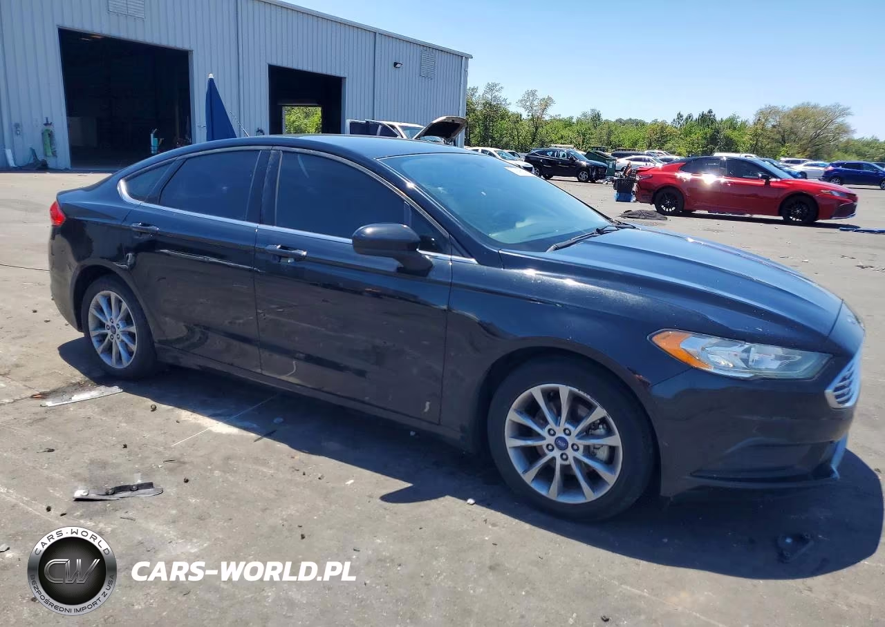2017 Ford Fusion Se VIN:3FA6P0H7XHR382806 - 4