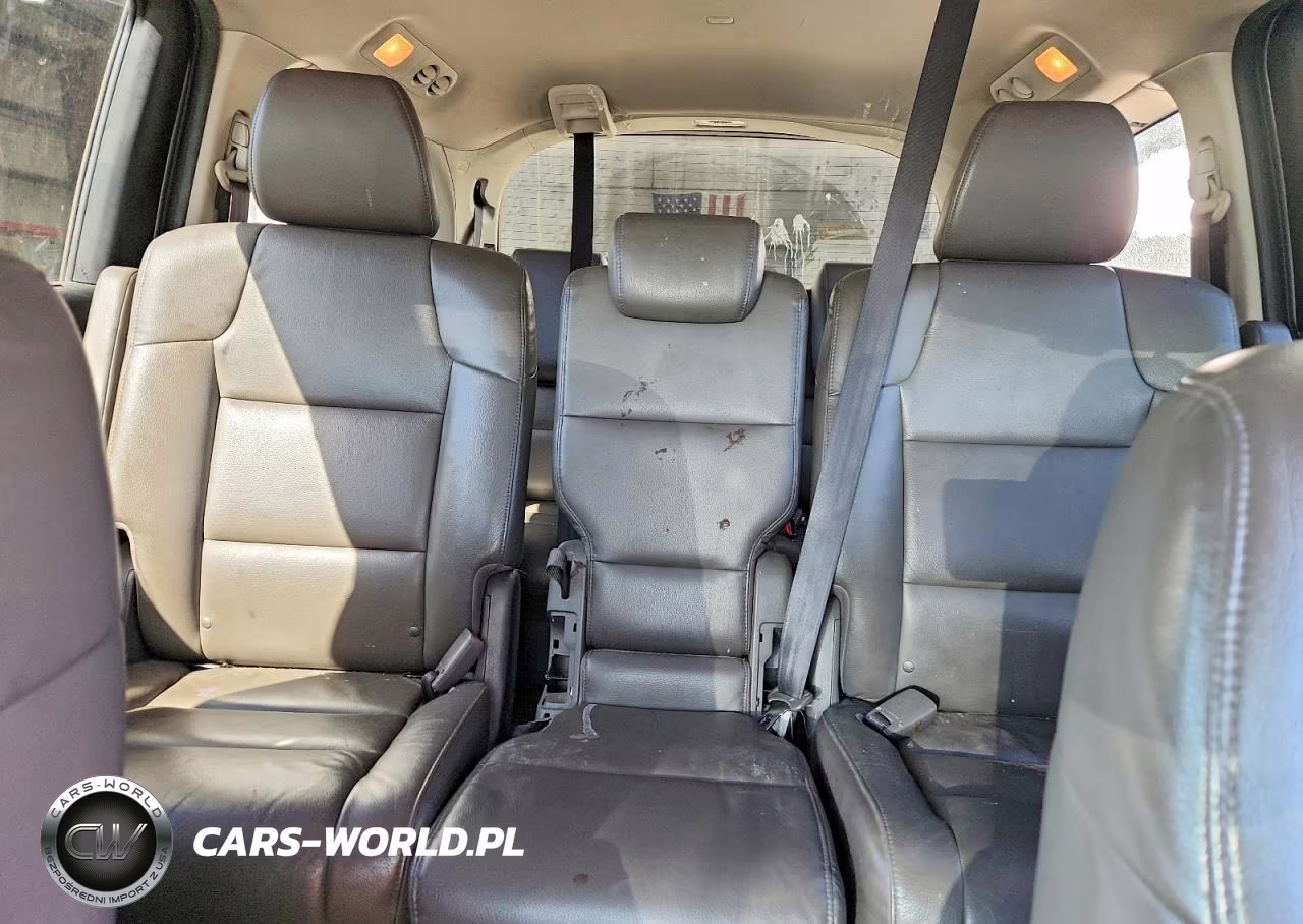 2014 Honda Odyssey Touring VIN:5FNRL5H91EB040840 - 10