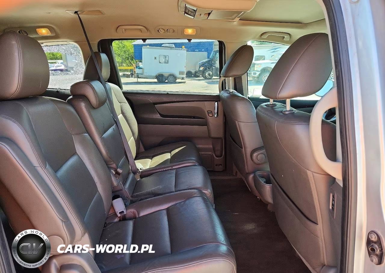 2014 Honda Odyssey Touring VIN:5FNRL5H91EB040840 - 11