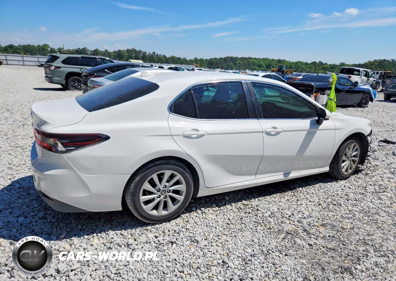 2022 Toyota Camry Le VIN:4T1C11AK5NU634870 - 3