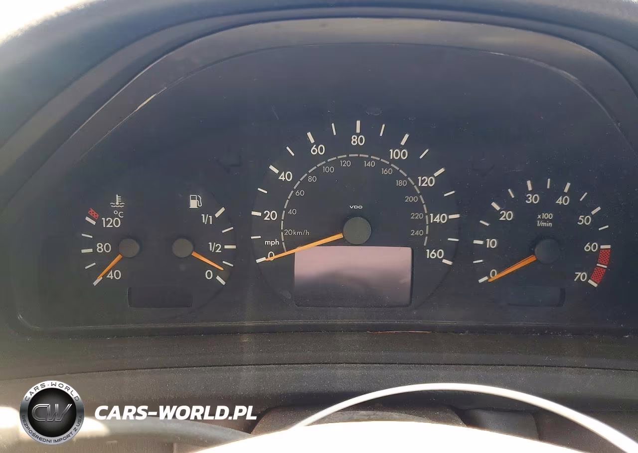 2001 Mercedes-Benz Clk 320 VIN:WDBLJ65G01F185201 - 9