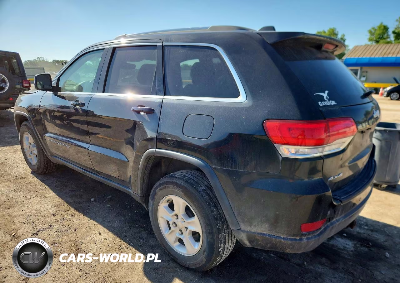 2017 Jeep Grand Cherokee Laredo VIN:1C4RJFAG3HC630558 - 2