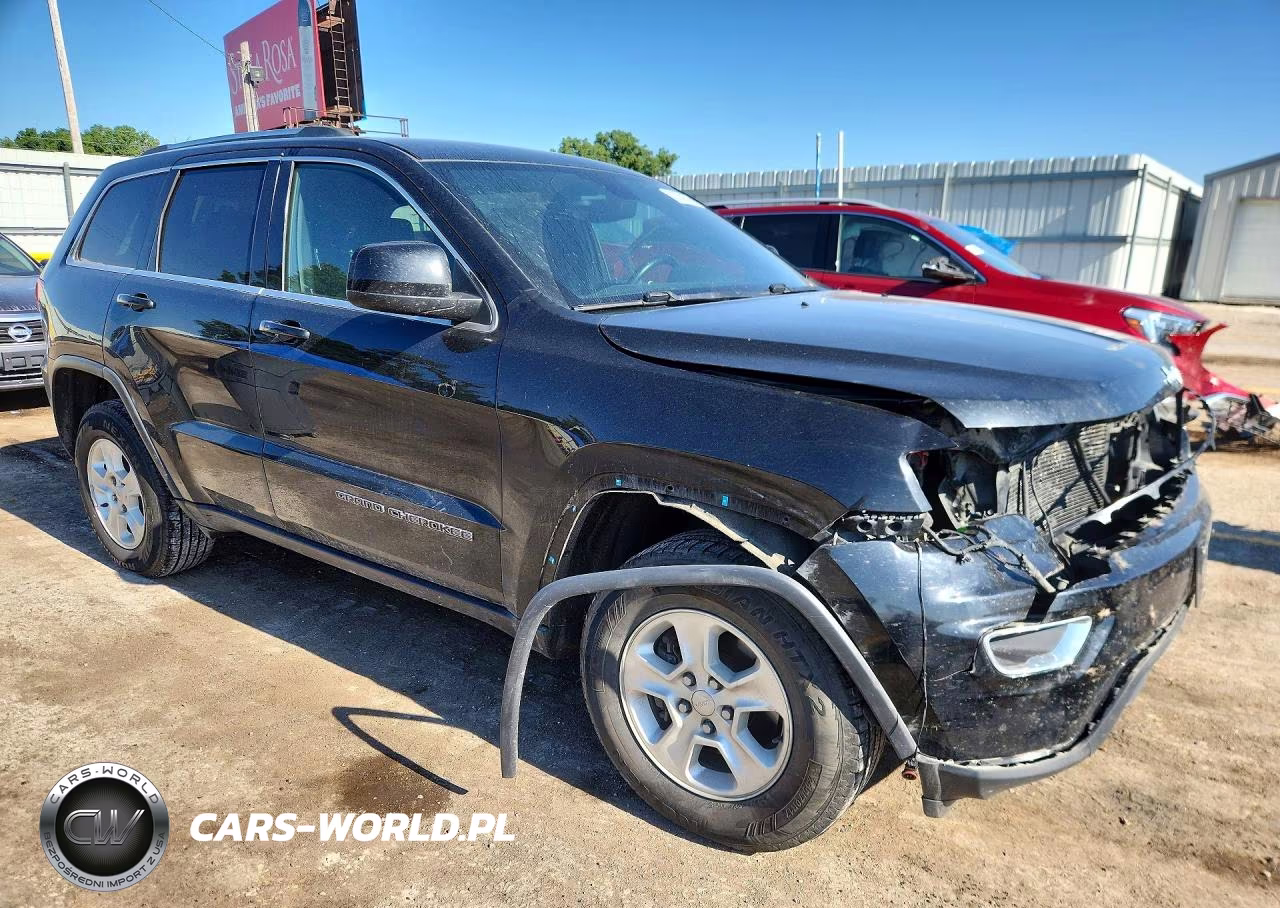 2017 Jeep Grand Cherokee Laredo VIN:1C4RJFAG3HC630558 - 4