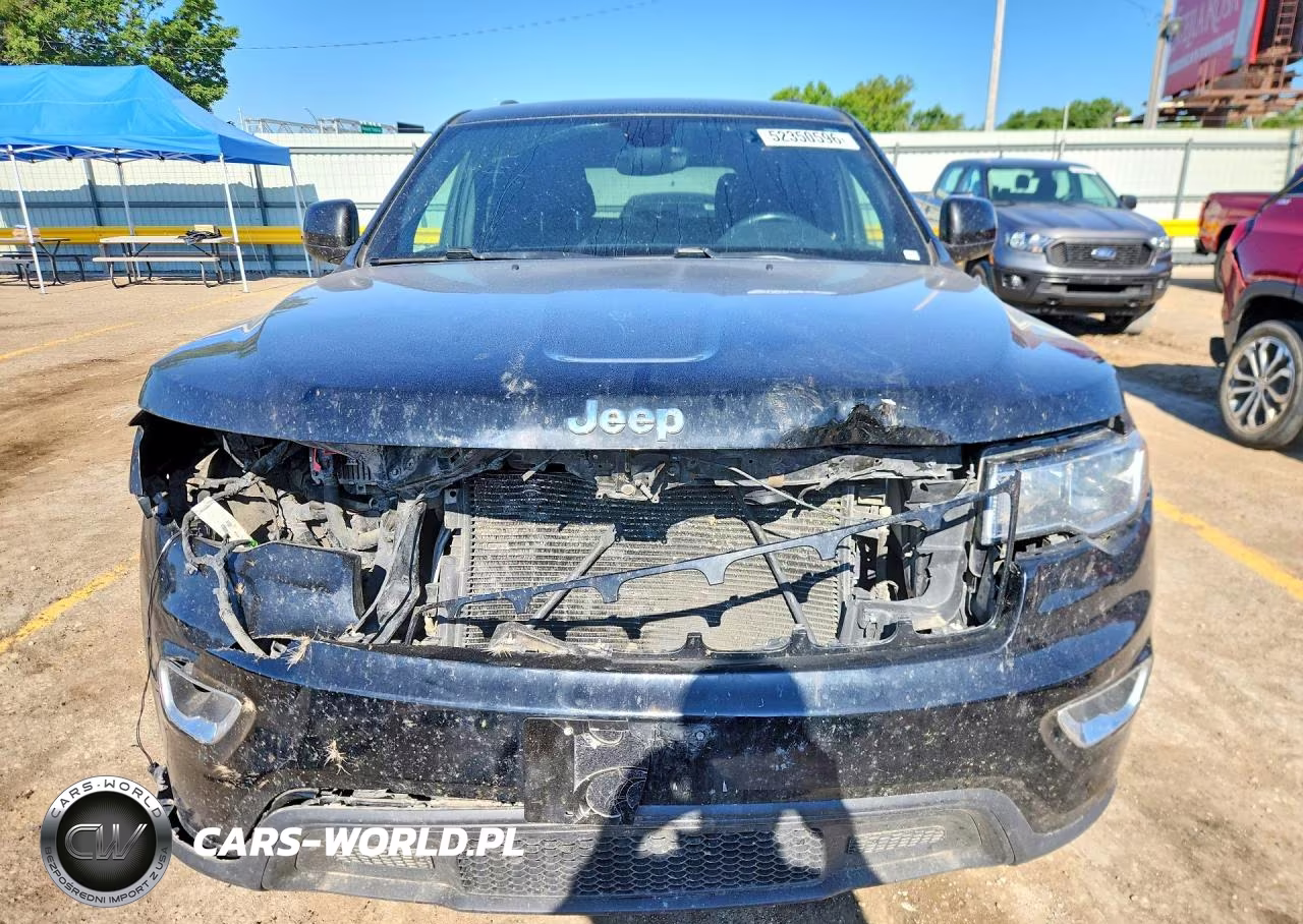 2017 Jeep Grand Cherokee Laredo VIN:1C4RJFAG3HC630558 - 5
