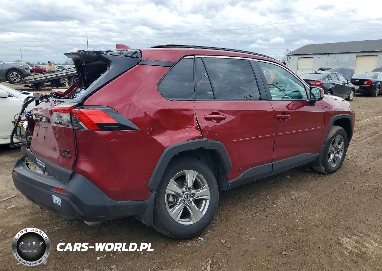 2024 Toyota Rav4 Hybrid Xle VIN:4T3RWRFV8RU117928 - 3