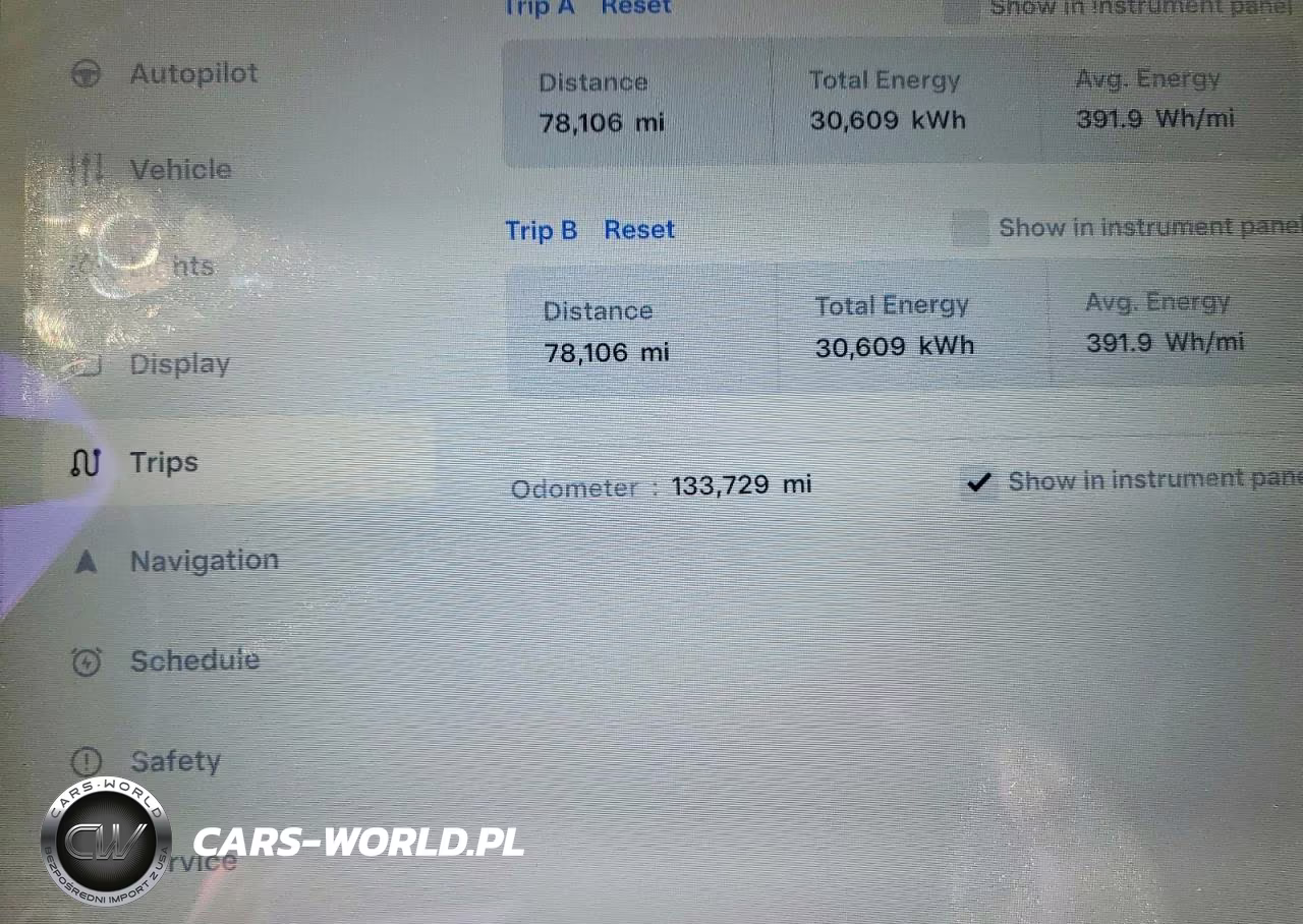 2019 Tesla Model X VIN:5YJXCAE27KF152626 - 9