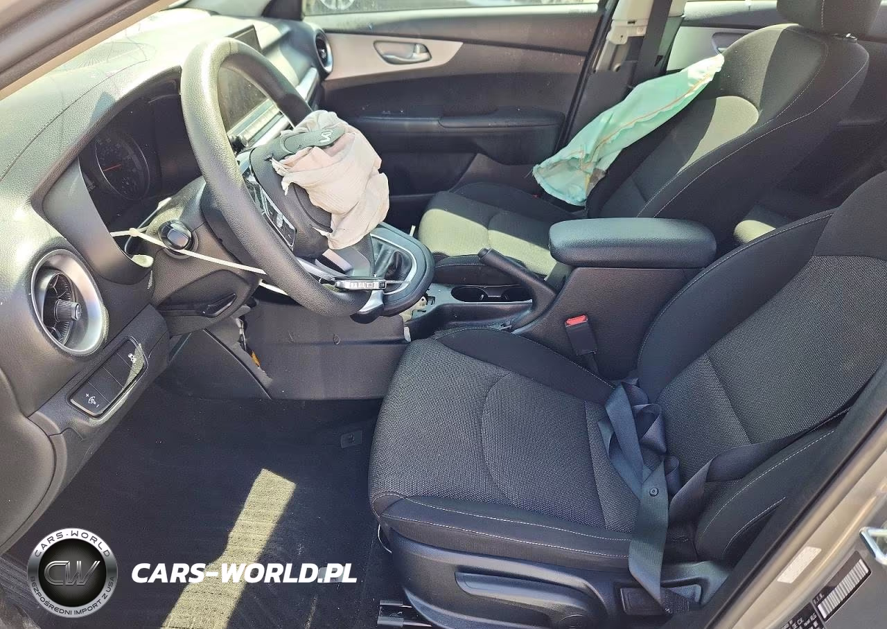 2023 Kia Forte Lxs VIN:3KPF24AD3PE606455 - 7
