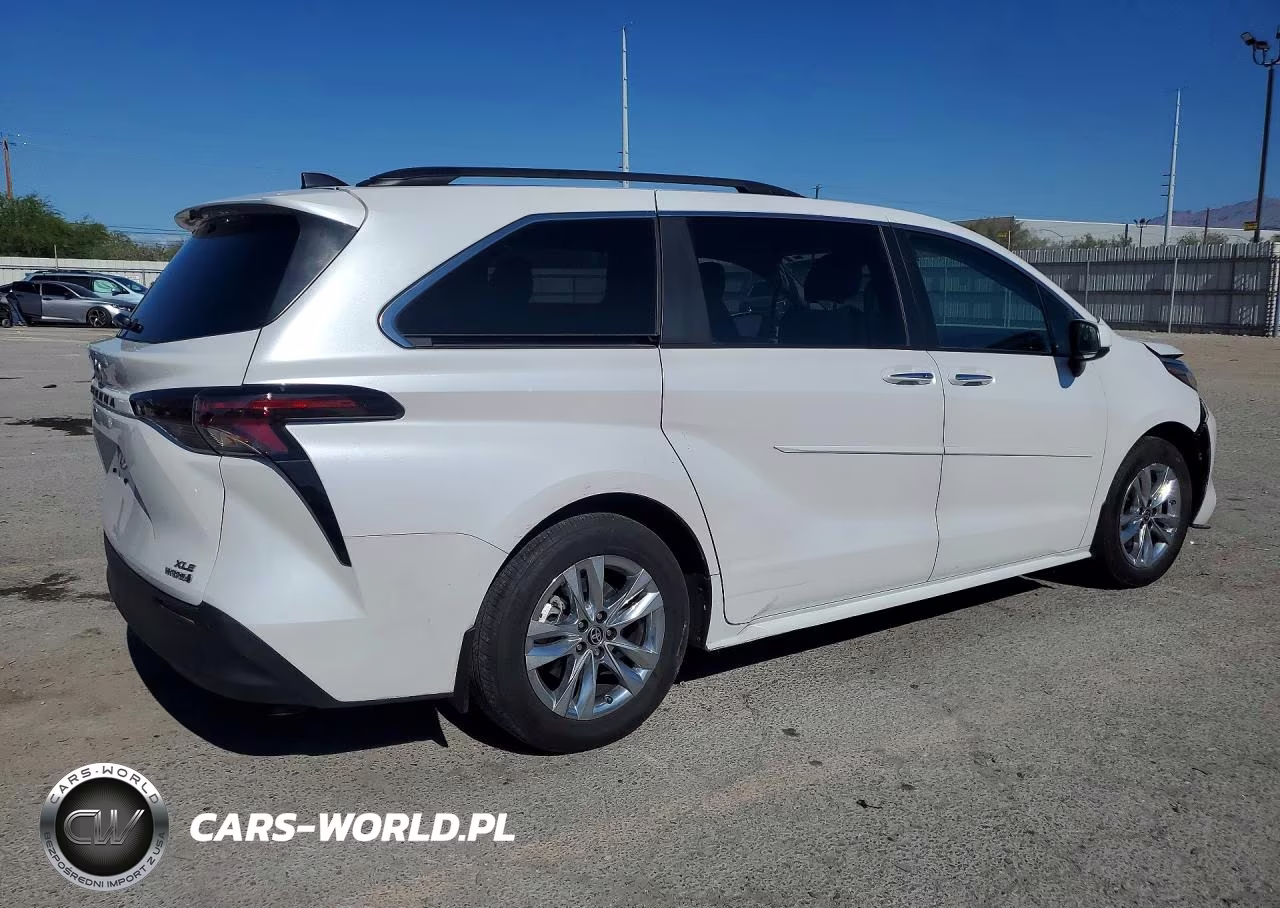 2024 Toyota Sienna Xle 7-Passenger VIN:5TDJSKFC4RS132880 - 3