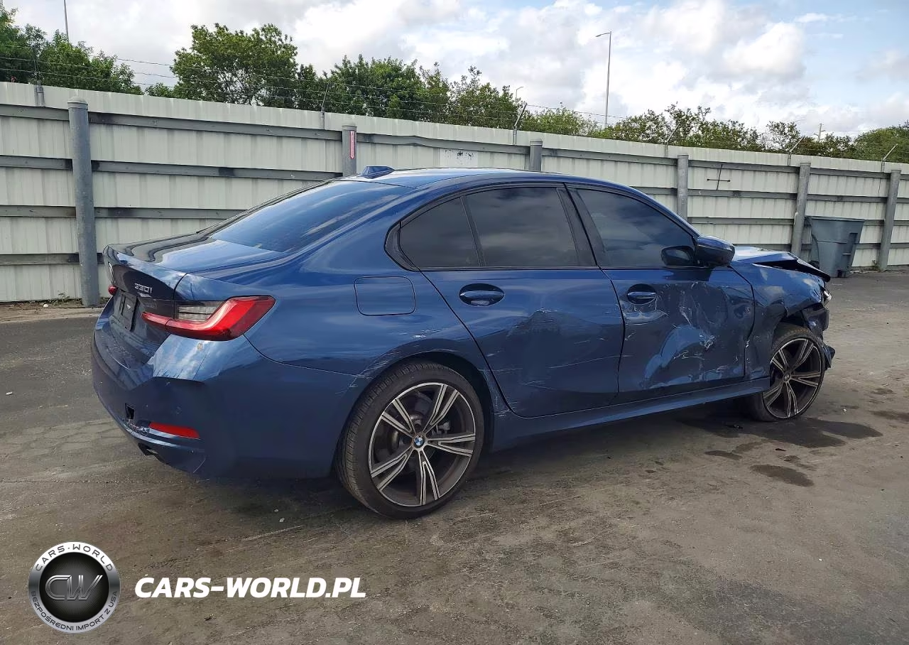 2023 BMW 330I VIN:3MW69FF08P8D20478 - 3
