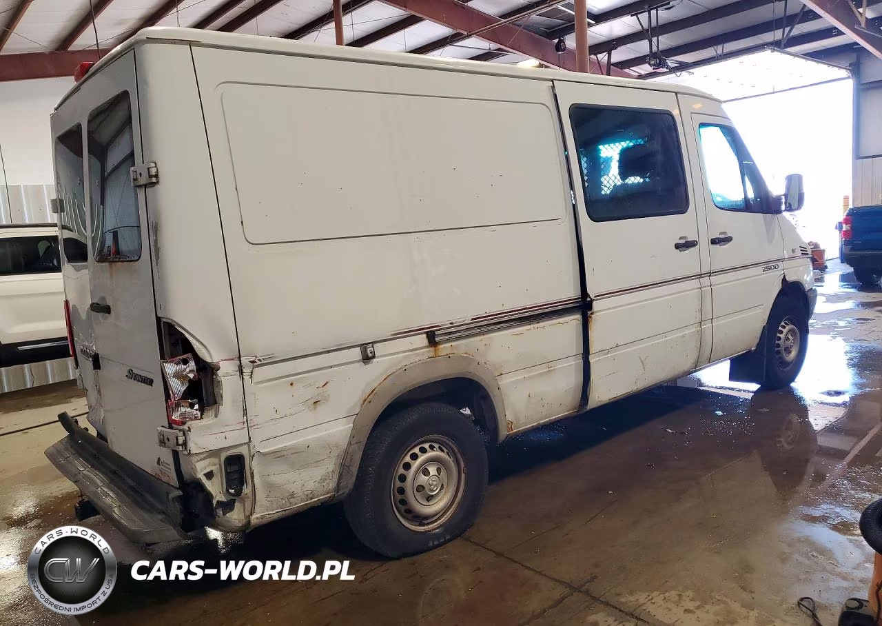 2005 Dodge Sprinter 2500 Delivery Van VIN:WD0PD644555819154 - 3