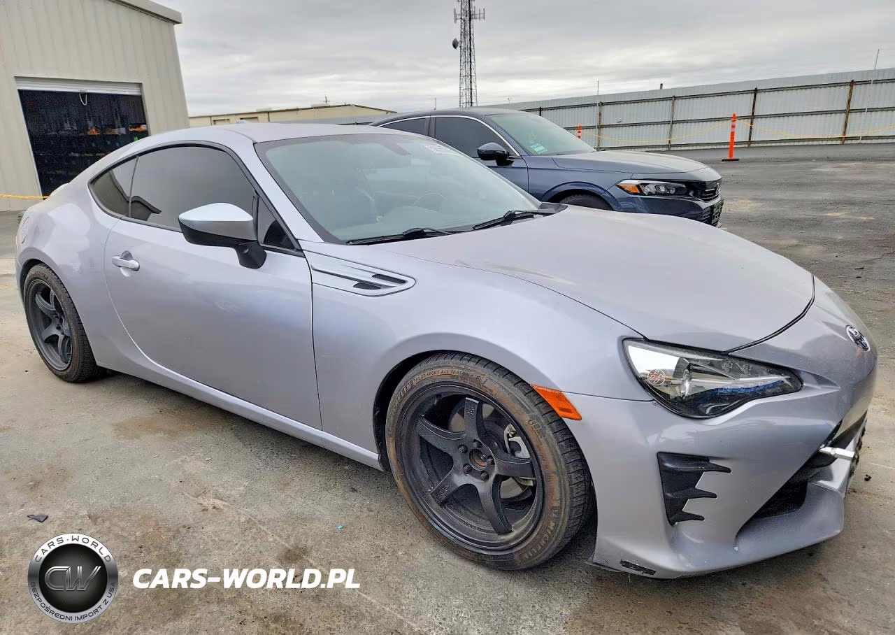2020 Toyota 86 Base VIN:JF1ZNAA19L8751194 - 4