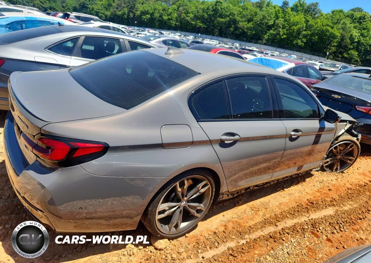 2021 BMW M550Xi VIN:WBA13BK03MCF11162 - 3