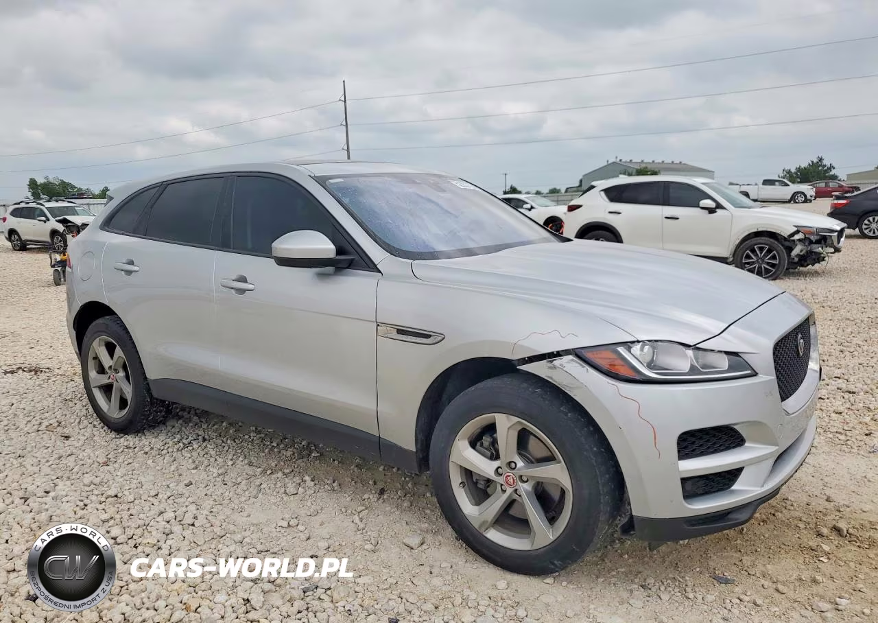 2018 Jaguar F-Pace Premium VIN:SADCJ2GX2JA236903 - 4
