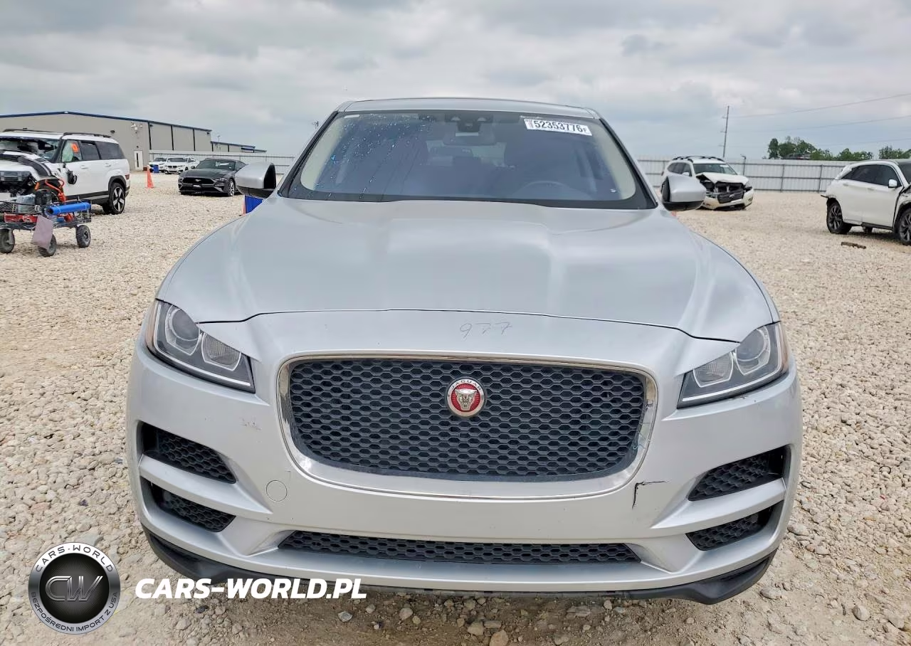 2018 Jaguar F-Pace Premium VIN:SADCJ2GX2JA236903 - 5