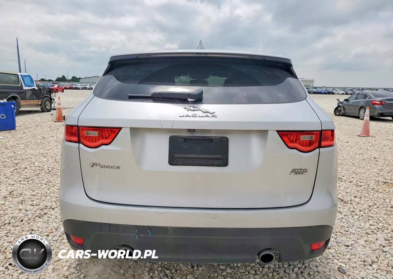 2018 Jaguar F-Pace Premium VIN:SADCJ2GX2JA236903 - 6