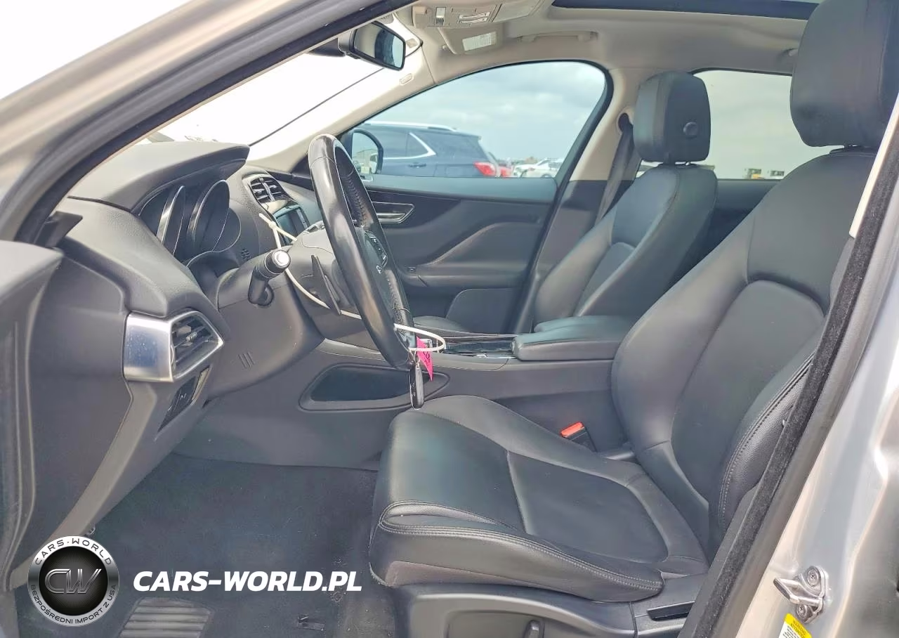 2018 Jaguar F-Pace Premium VIN:SADCJ2GX2JA236903 - 7