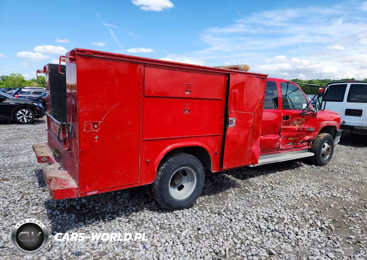 2004 Chevrolet Silverado C3500 VIN:1GBJC39224E271513 - 3