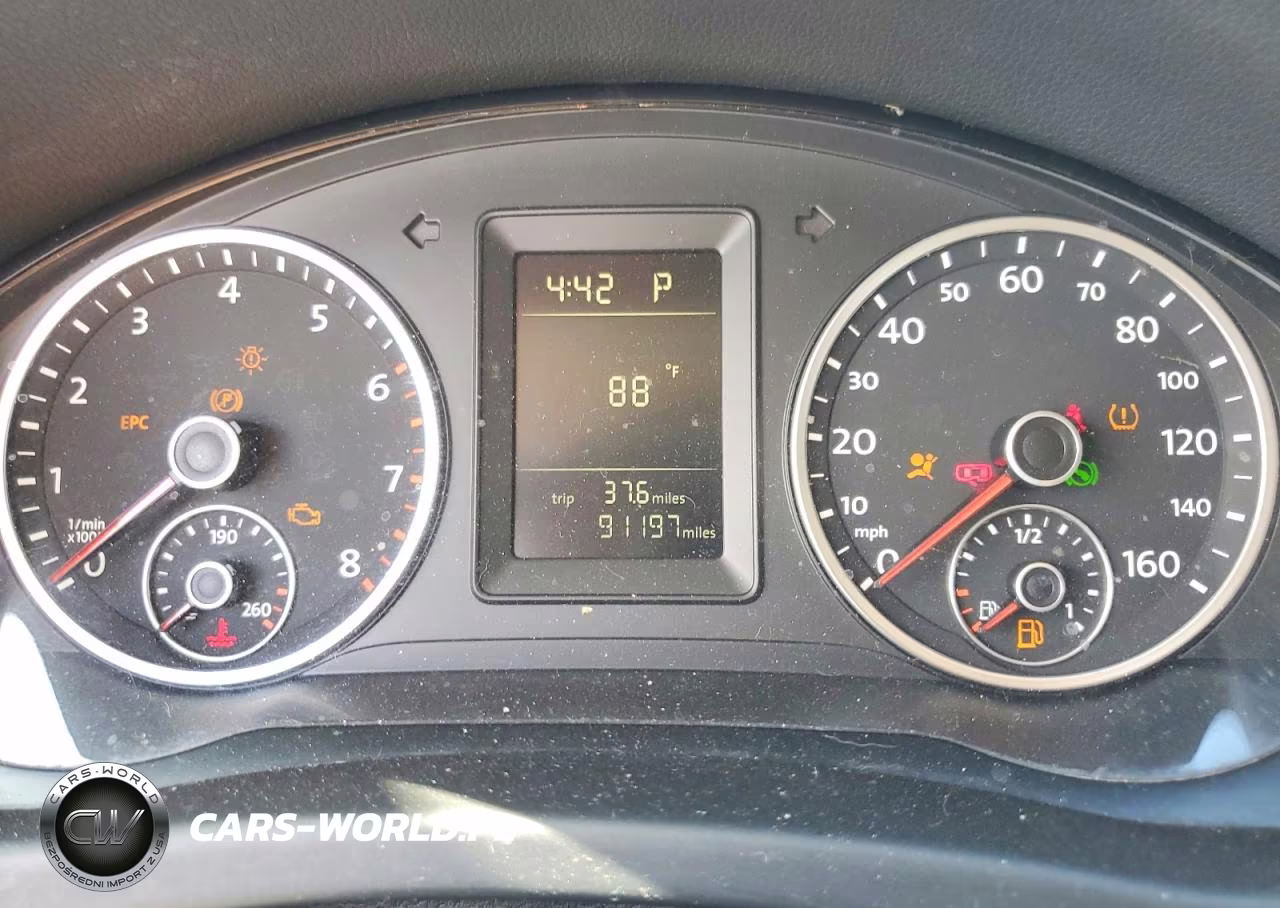 2011 Volkswagen Tiguan S VIN:WVGAV7AX5BW548727 - 9