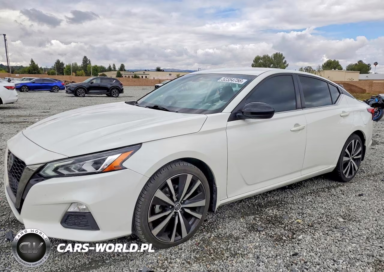 2022 Nissan Altima Sr – zdjęcie 1 z 13