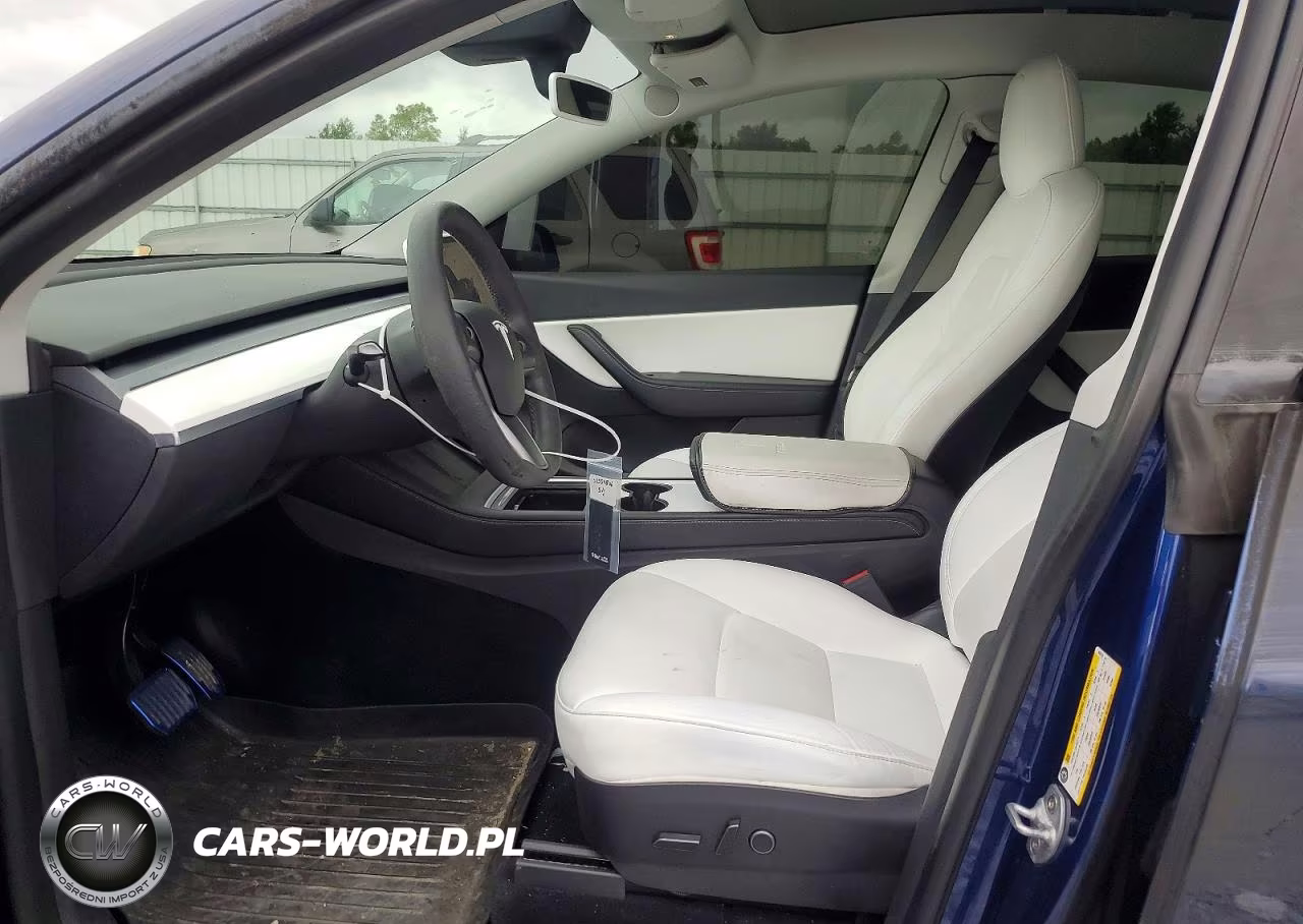 2022 Tesla Model Y VIN:7SAYGDEE3NF443510 - 7
