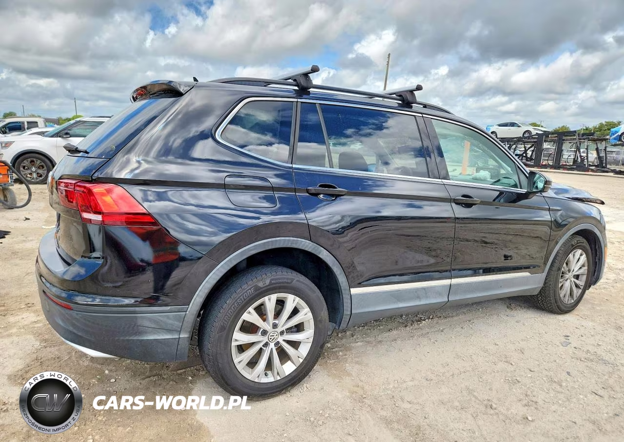2018 Volkswagen Tiguan Se VIN:3VV3B7AX4JM210161 - 3