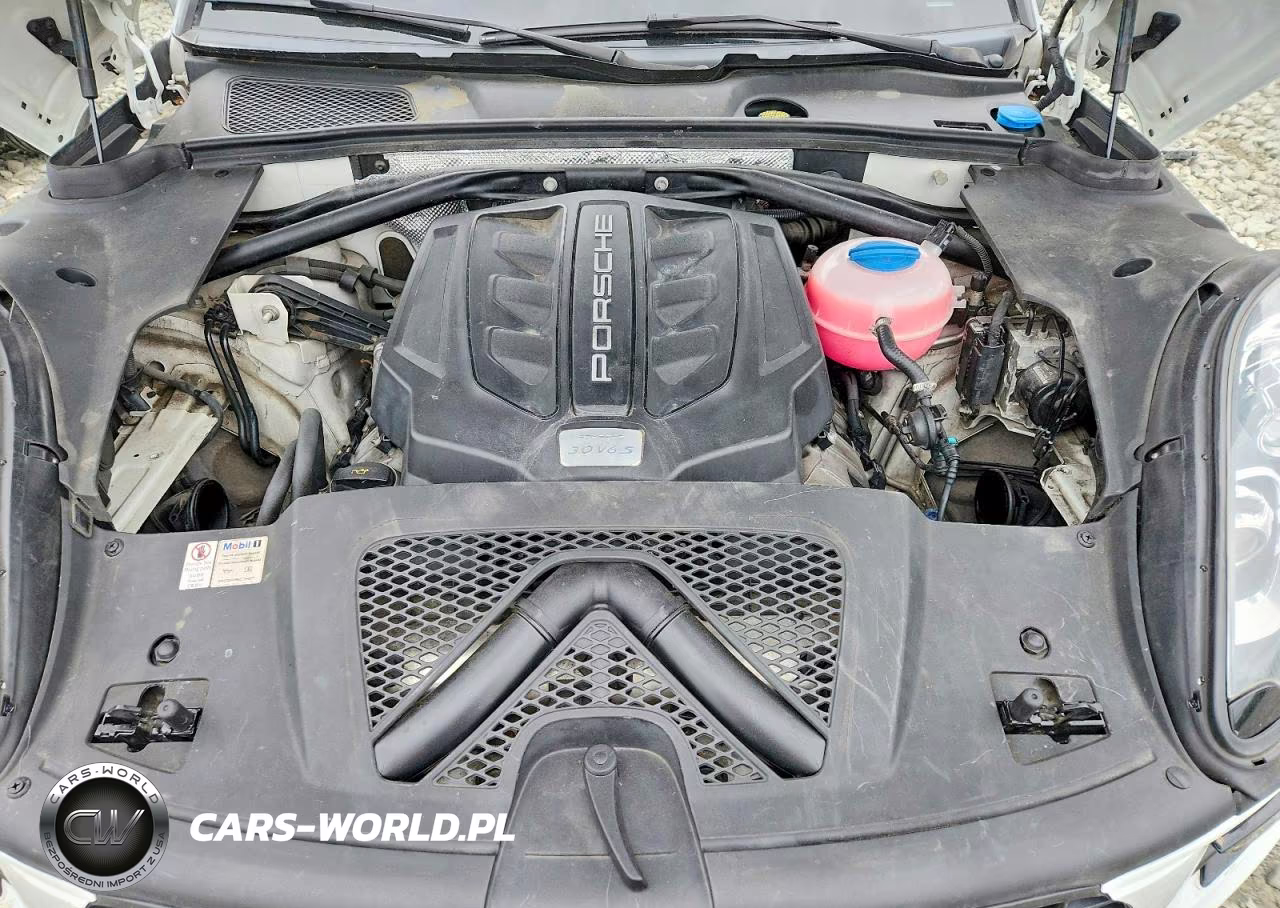 2015 Porsche Macan S VIN:WP1AB2A54FLB56147 - 12