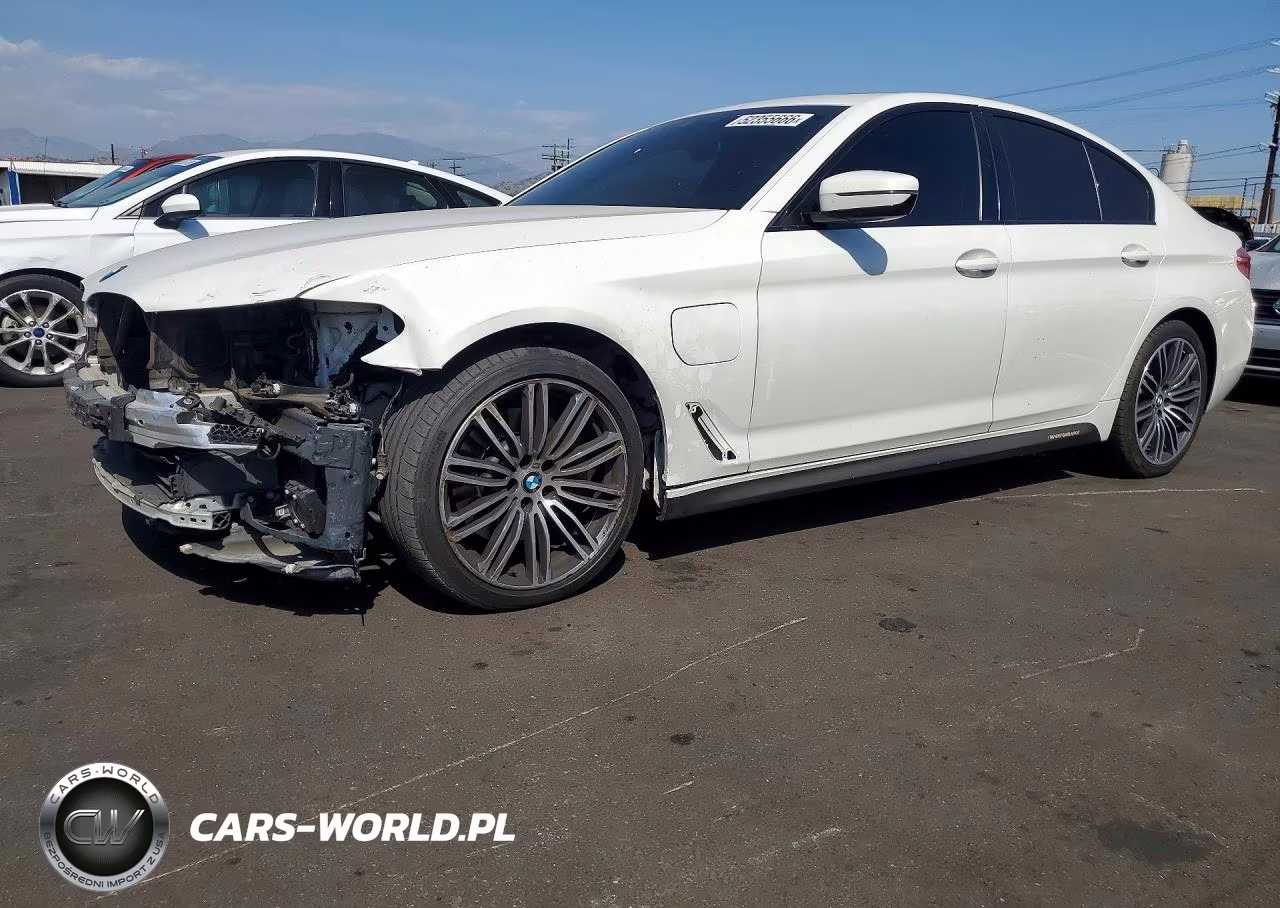 2019 BMW 530E